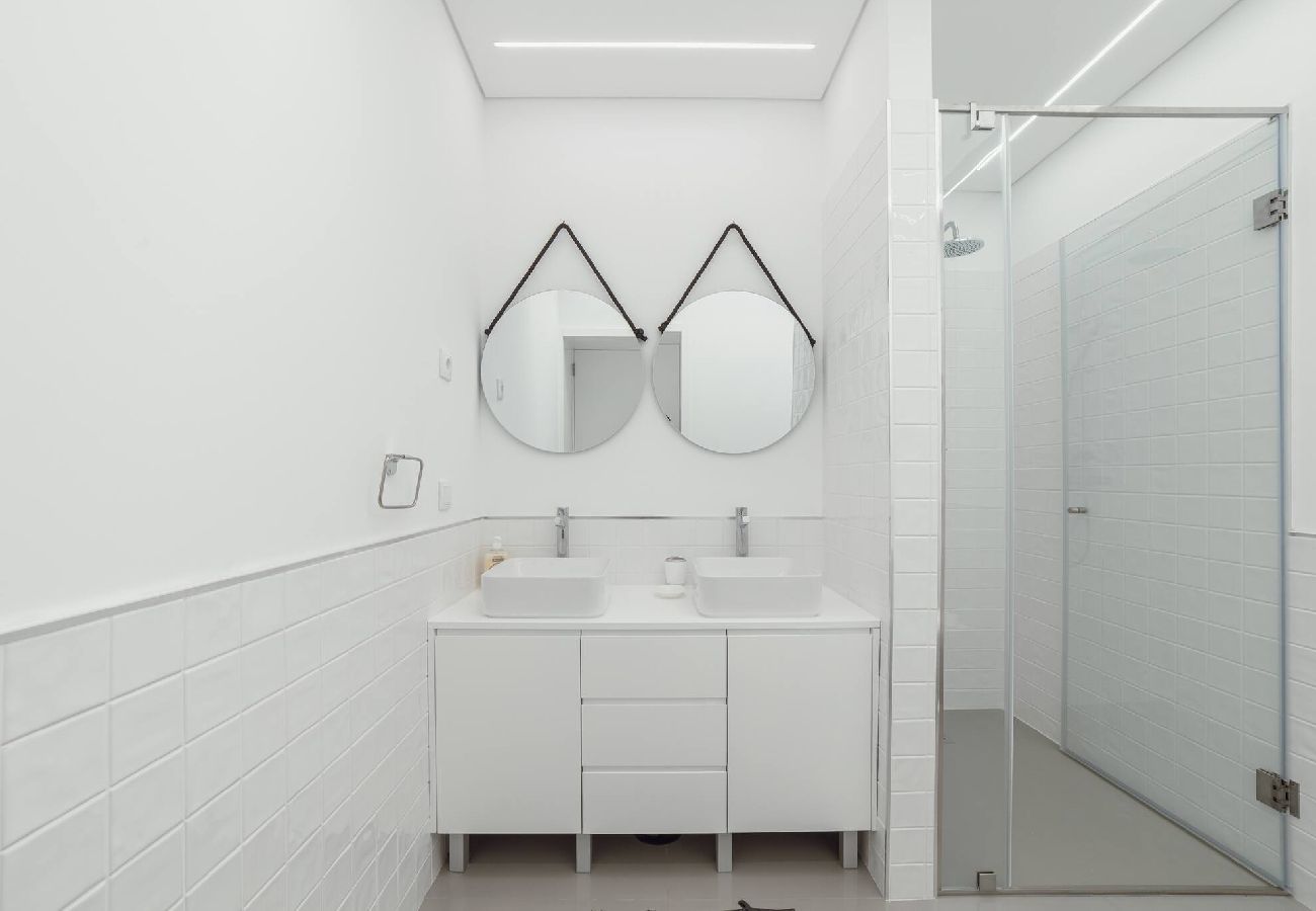 Casa em Porto - Modern Villa by Hosty