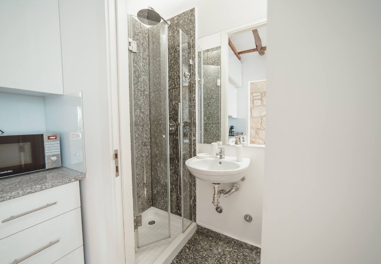 Apartamento em Porto - Constituição Deluxe by Hosty