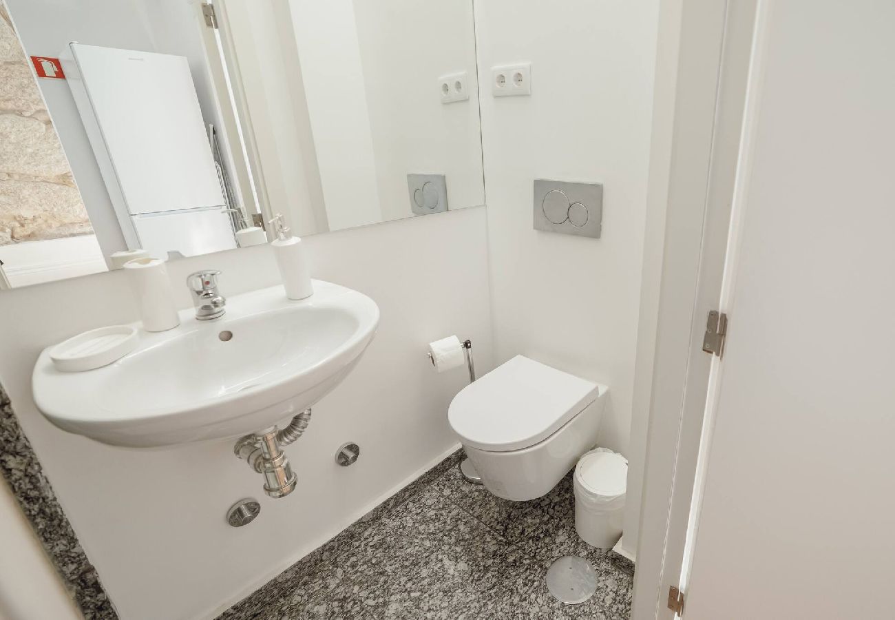 Apartamento em Porto - Constituição Deluxe by Hosty