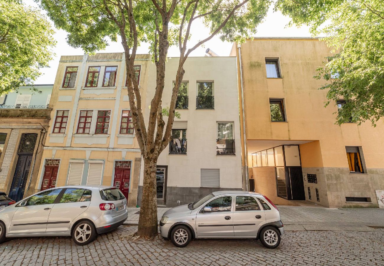 Estúdio em Porto - Stylish Rooftop With Terrace by Hosty