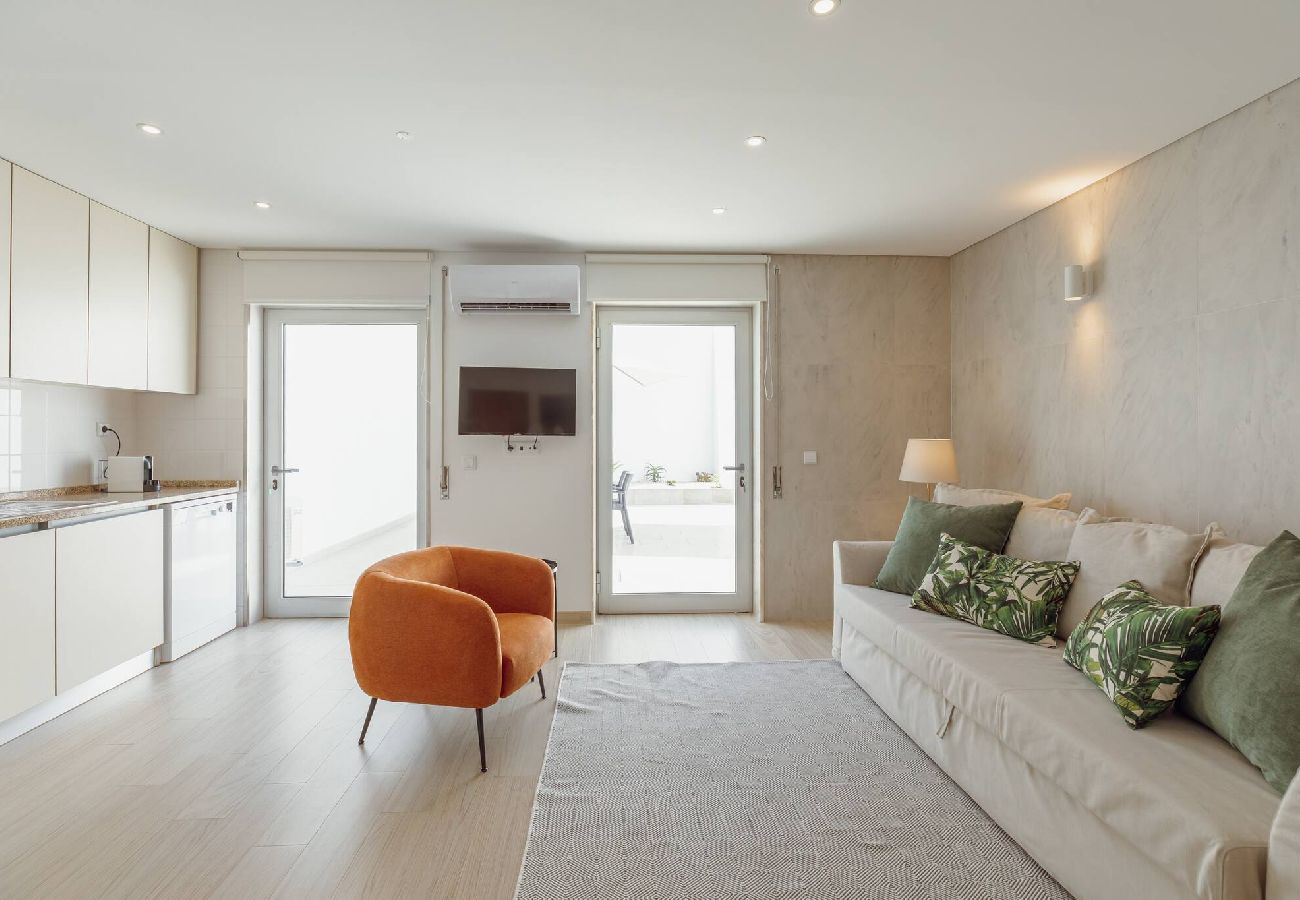 Apartamento em Porto - Stylish Apartment With Terrace by Hosty