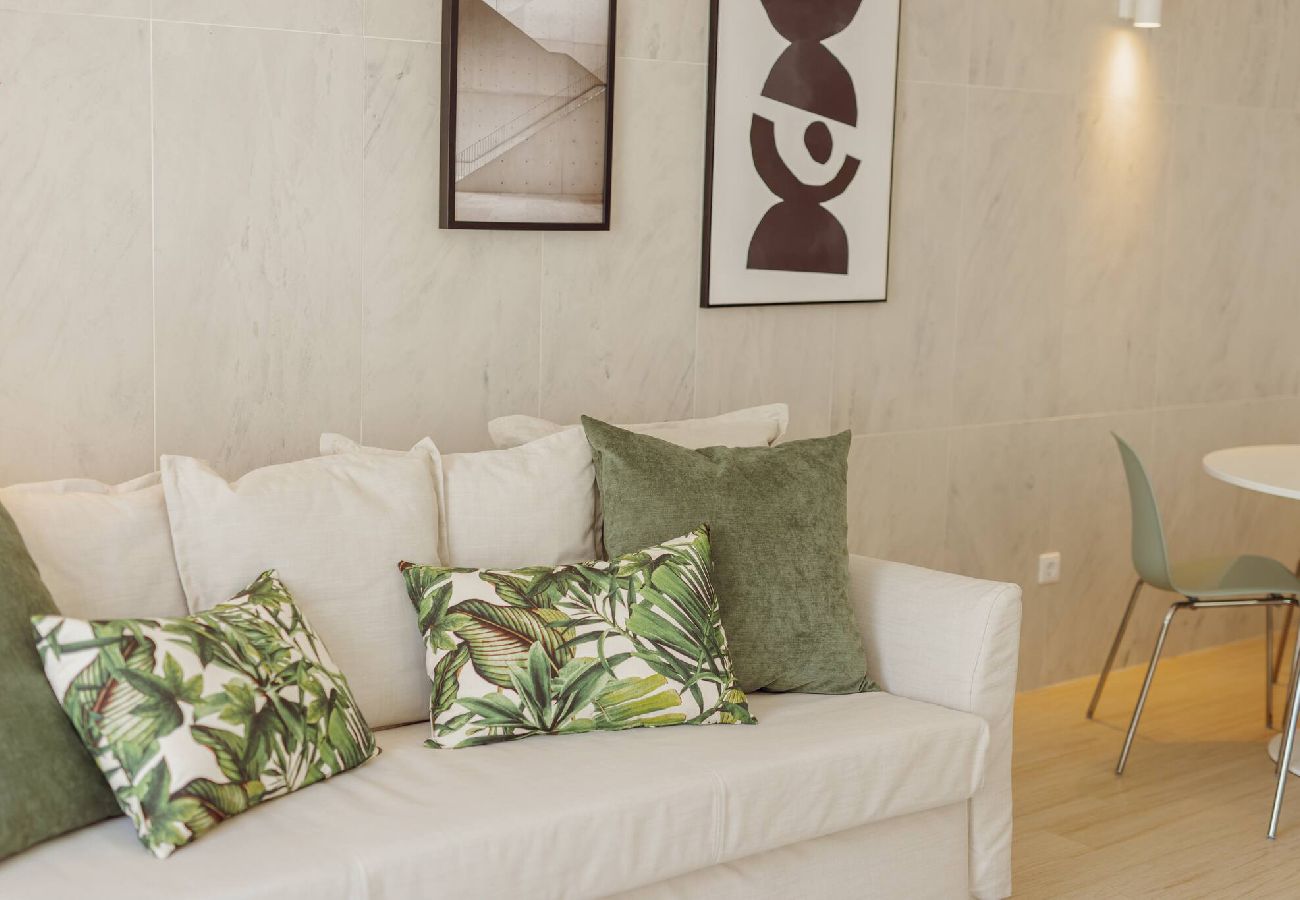 Apartamento em Porto - Stylish Apartment With Terrace by Hosty