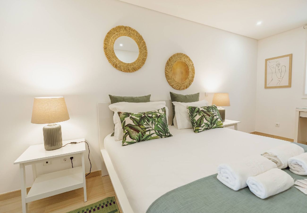 Apartamento em Porto - Stylish Apartment With Terrace by Hosty