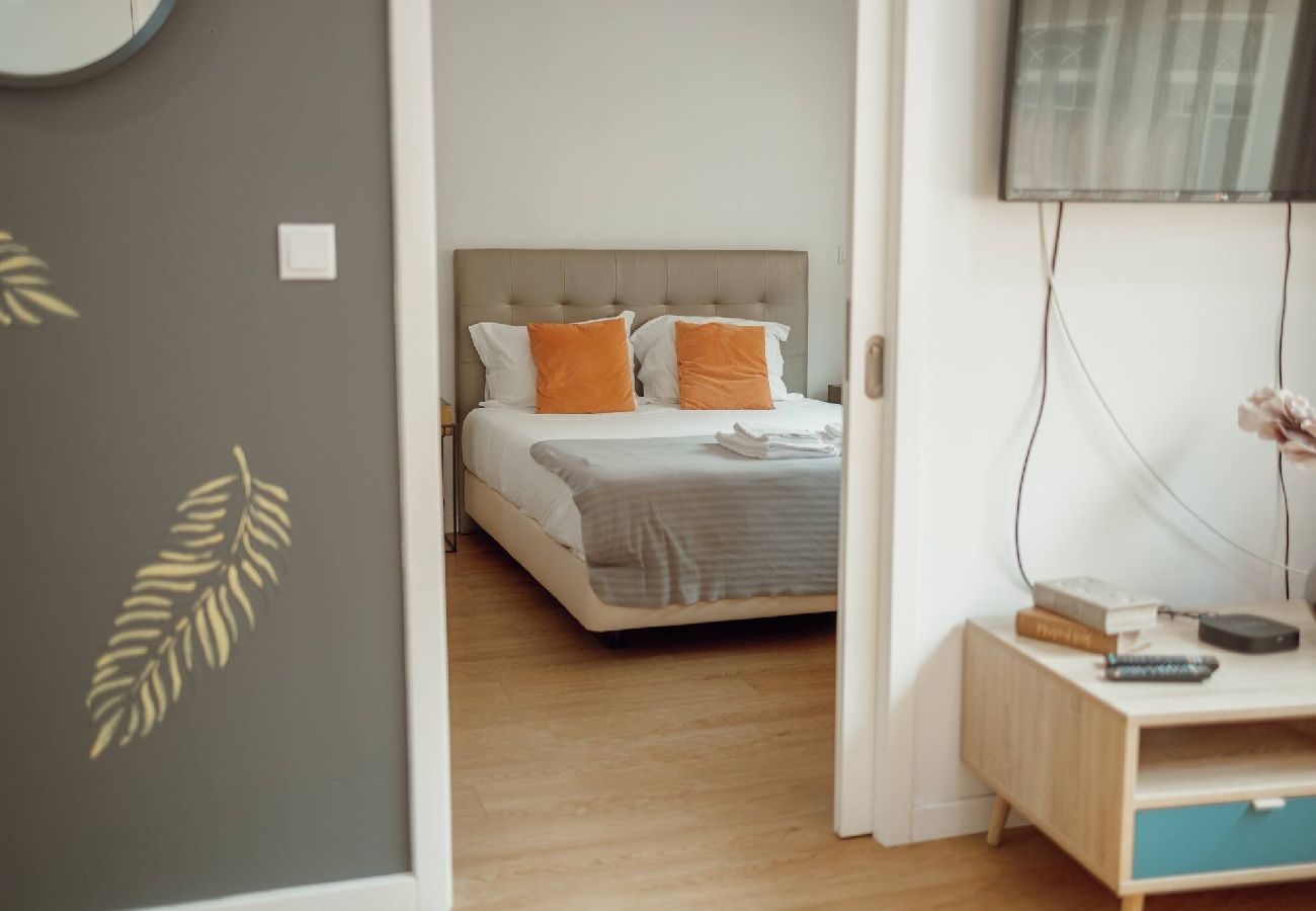 Apartamento em Porto - Coliseu Apartment by Hosty