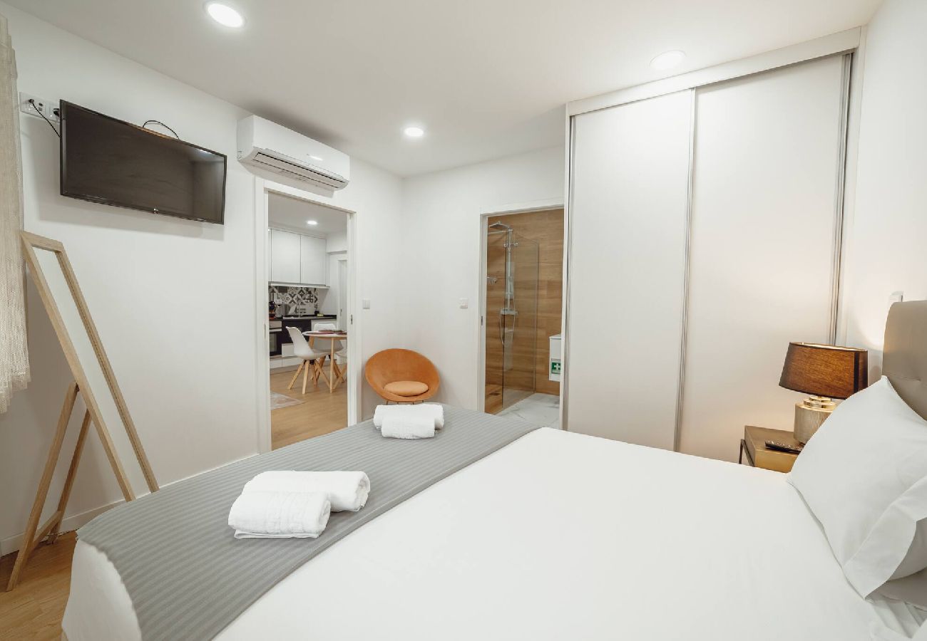 Apartamento em Porto - Coliseu Apartment by Hosty