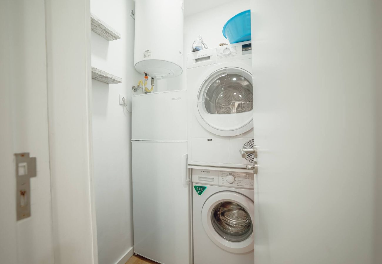 Apartamento em Porto - Coliseu Apartment by Hosty
