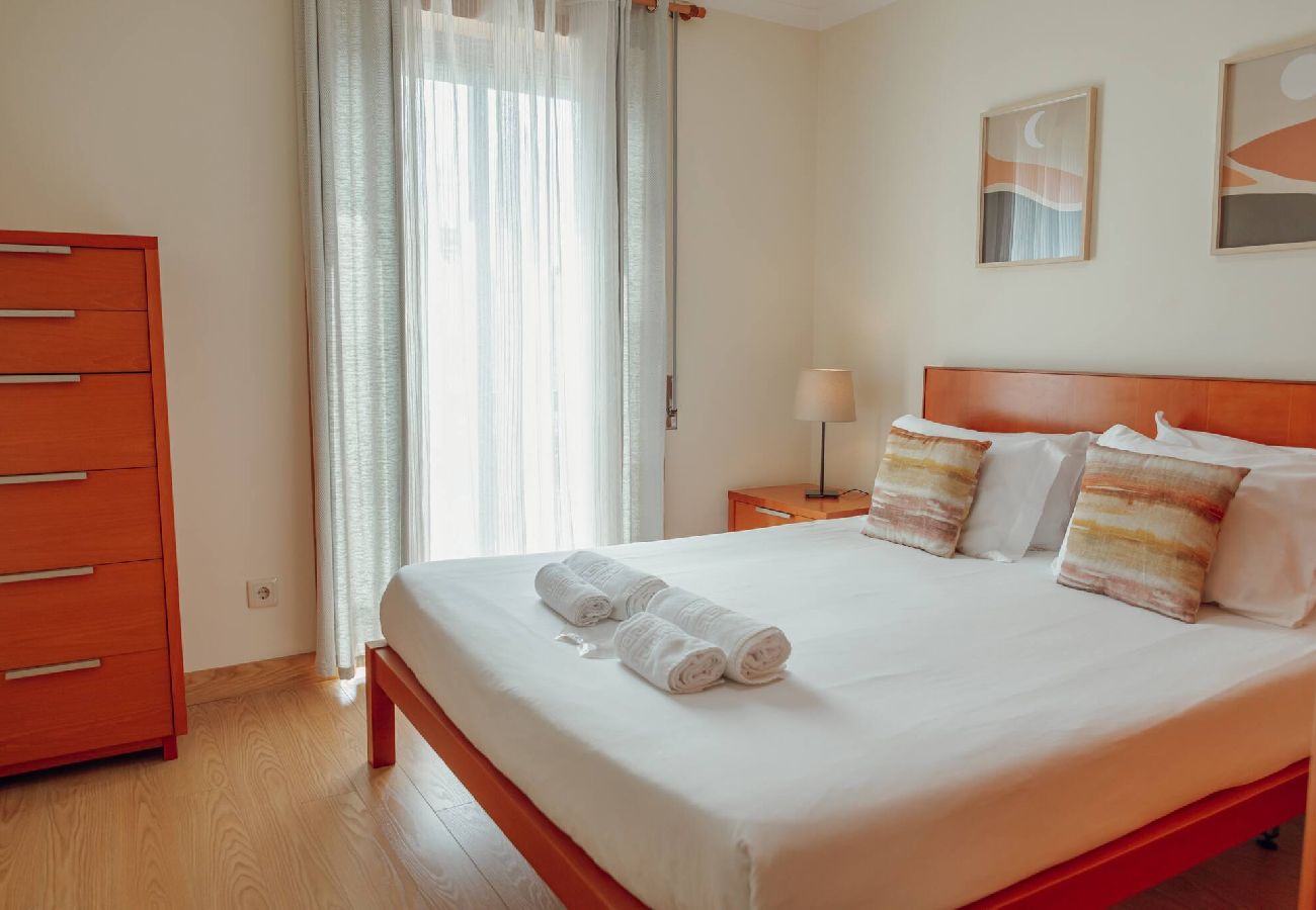 Apartamento em Porto - Bright Apartment by Hosty