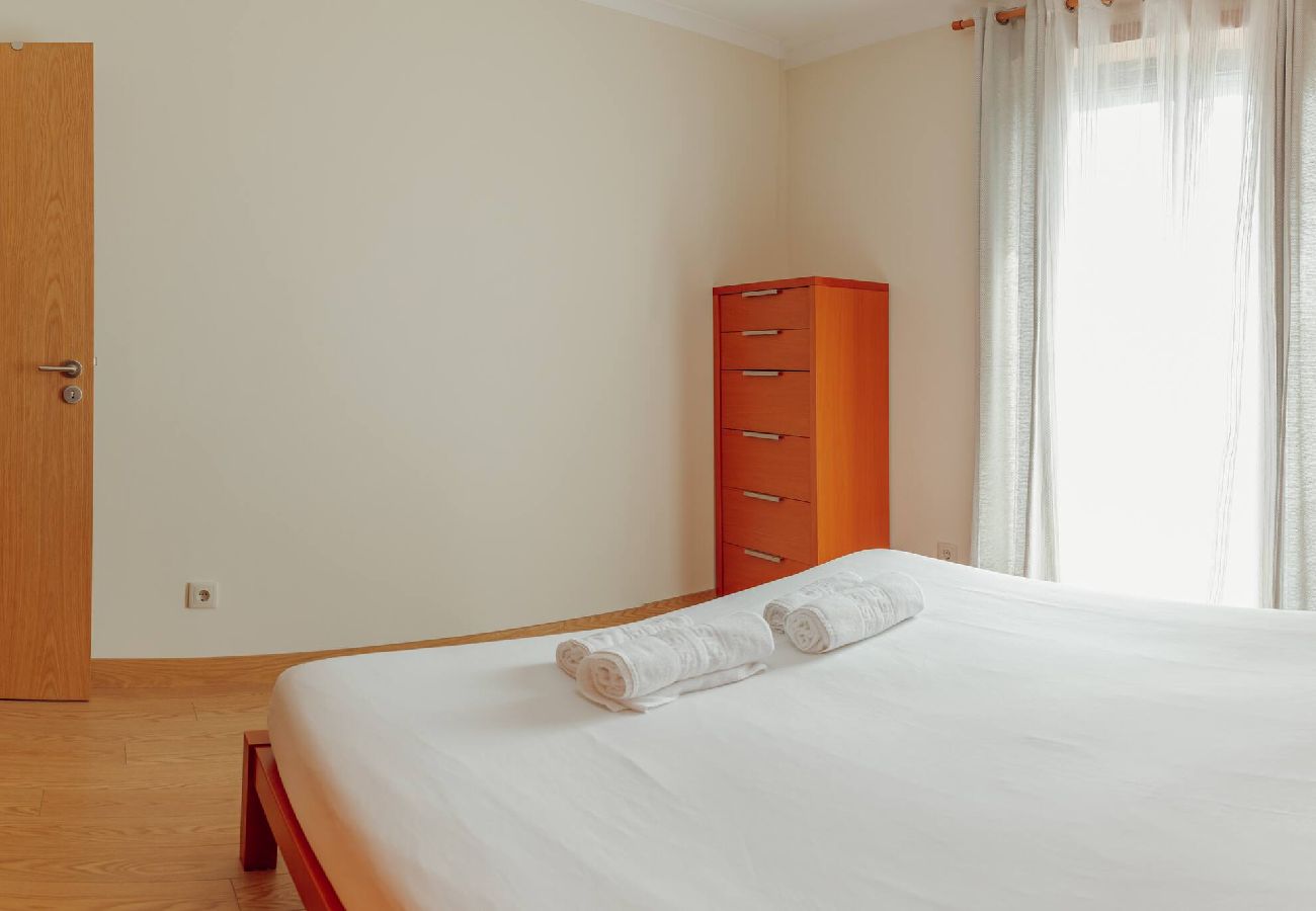 Apartamento em Porto - Bright Apartment by Hosty