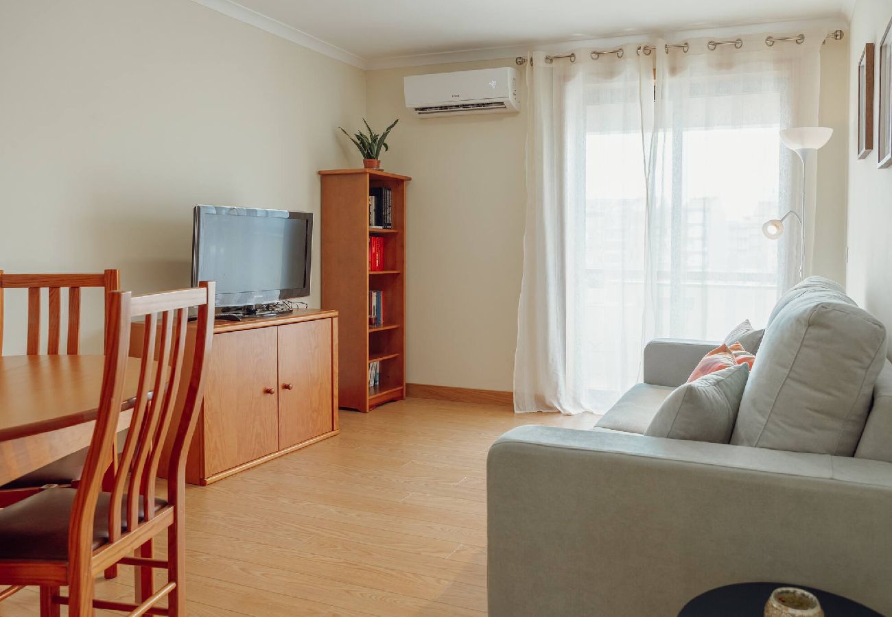 Apartamento em Porto - Bright Apartment by Hosty