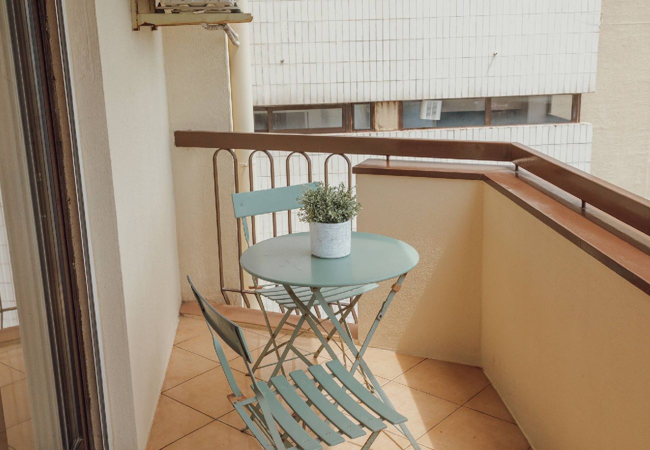 Apartamento em Porto - Bright Apartment by Hosty