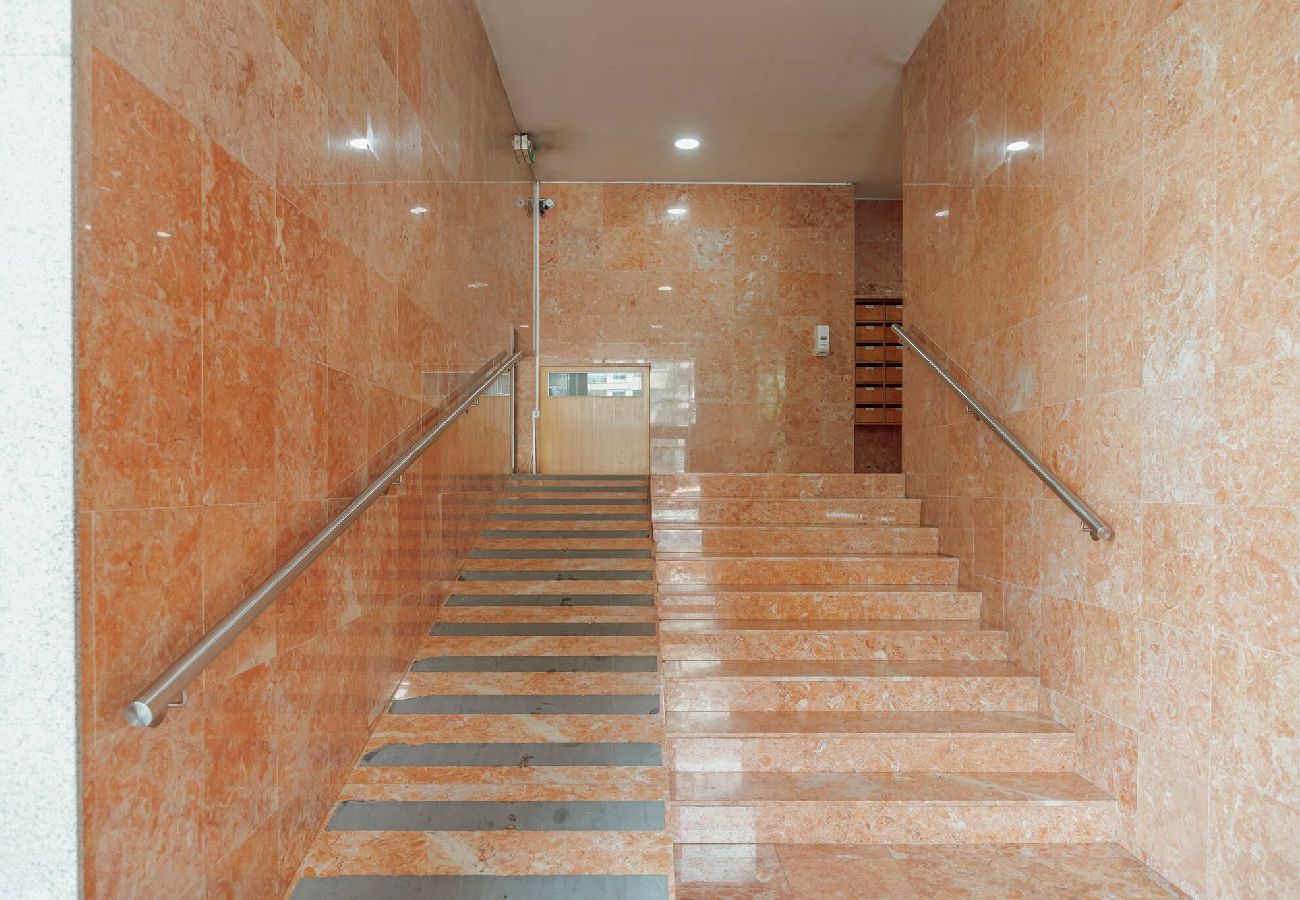 Apartamento em Porto - Bright Apartment by Hosty