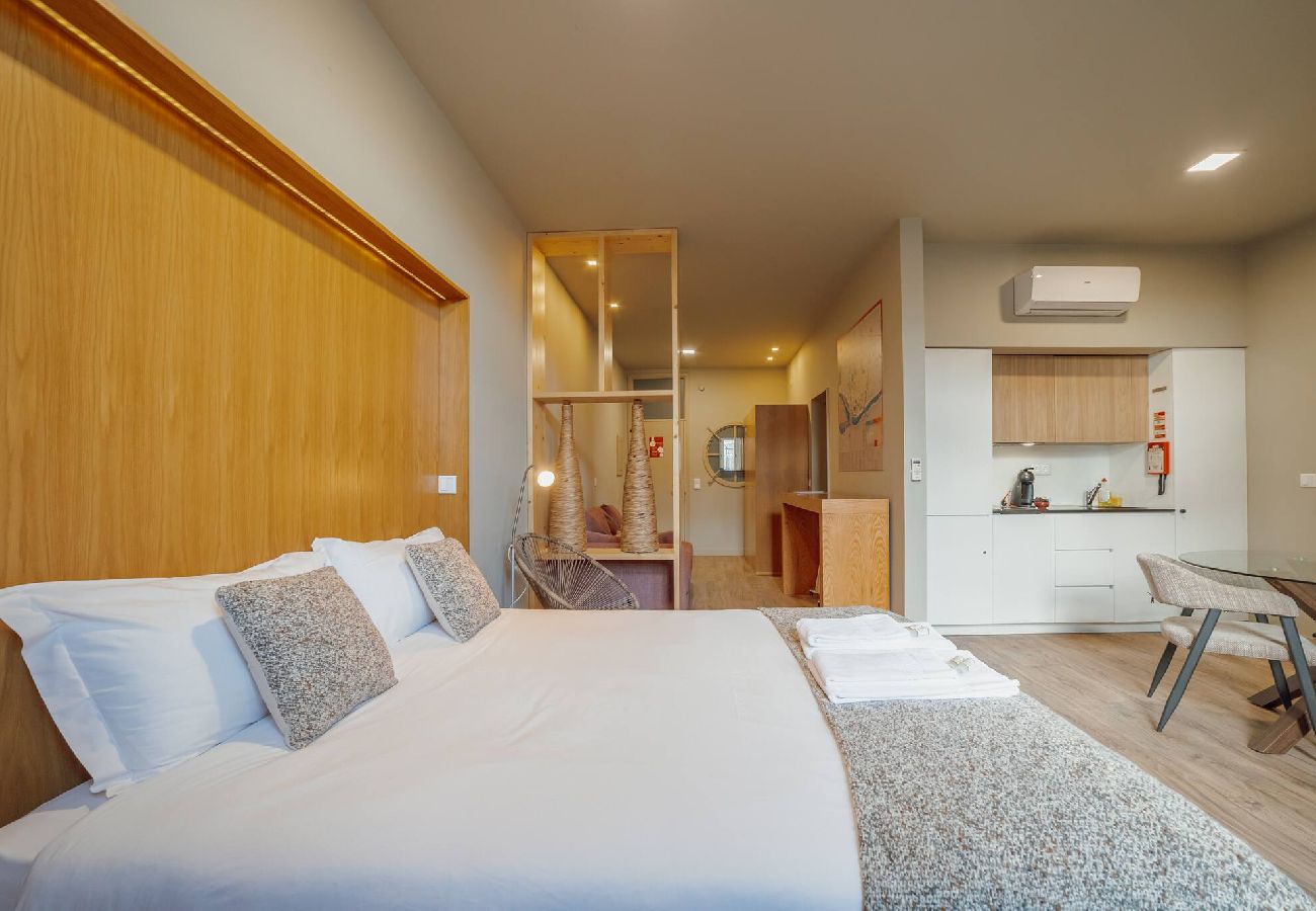 Apartamento em Porto - Flores Deluxe by Hosty