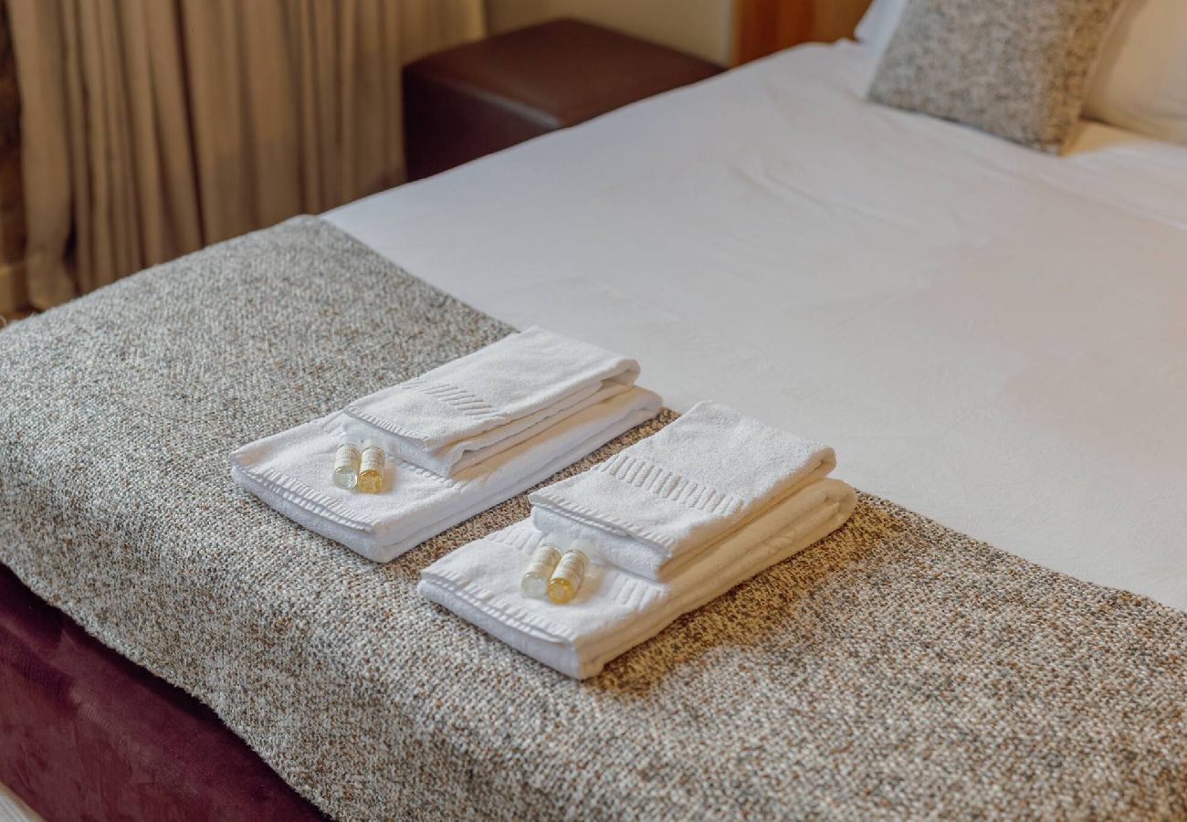 Apartamento em Porto - Flores Deluxe by Hosty