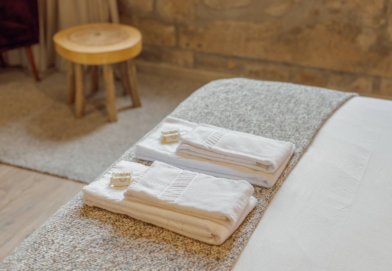 Apartamento em Porto - Flores Deluxe by Hosty