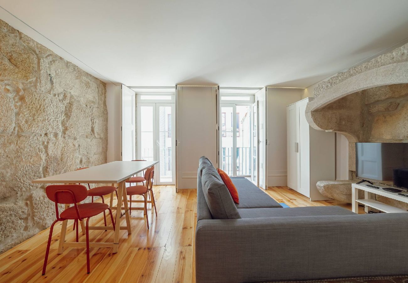 Apartamento em Porto - Cozy Almada by Hosty