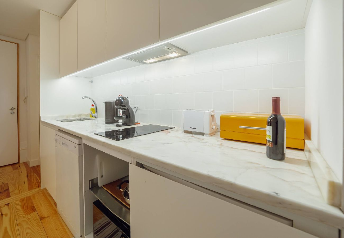 Apartamento em Porto - Cozy Almada by Hosty