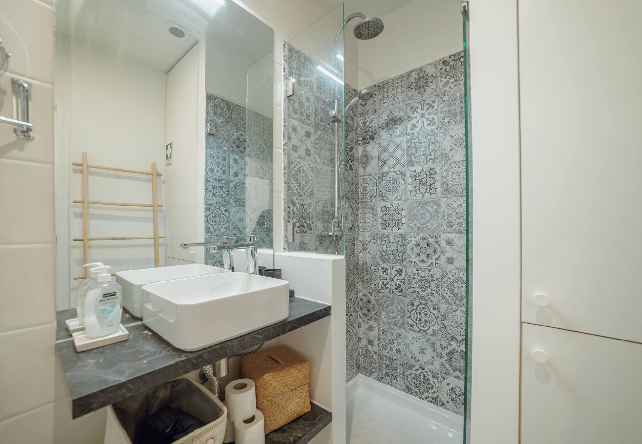 Apartamento em Porto - Santa Catarina Apartment by Hosty
