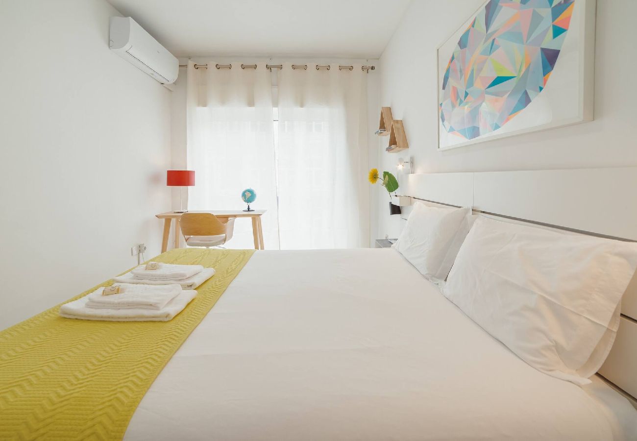 Apartamento em Porto - Santa Catarina Apartment by Hosty