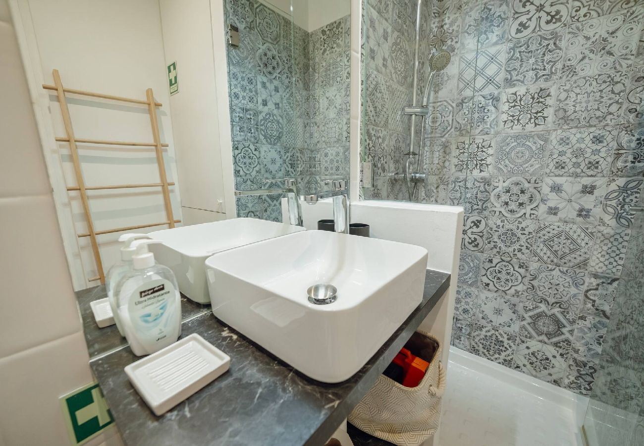 Apartamento em Porto - Santa Catarina Apartment by Hosty