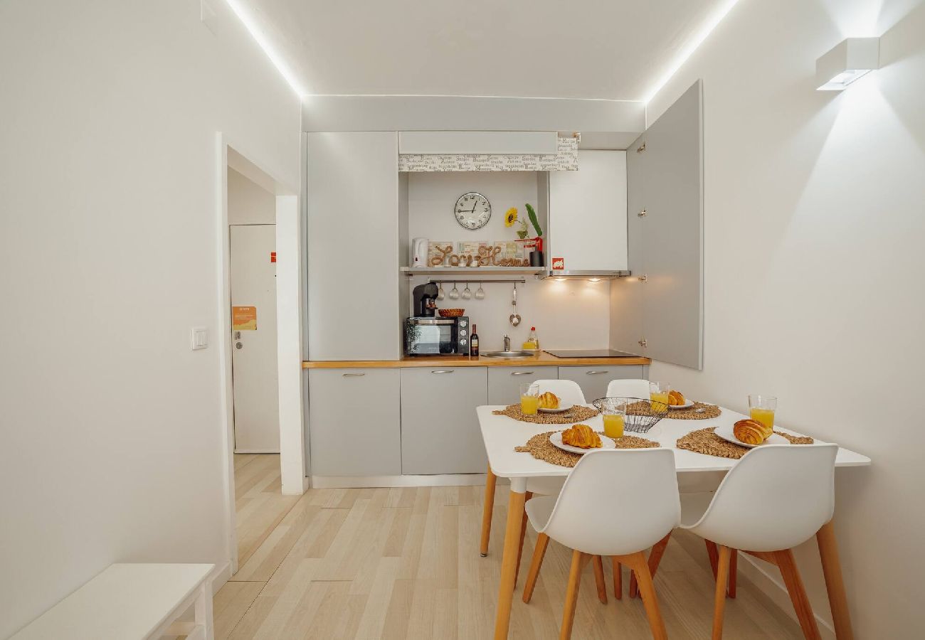 Apartamento em Porto - Santa Catarina Apartment by Hosty