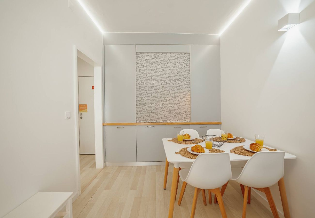 Apartamento em Porto - Santa Catarina Apartment by Hosty