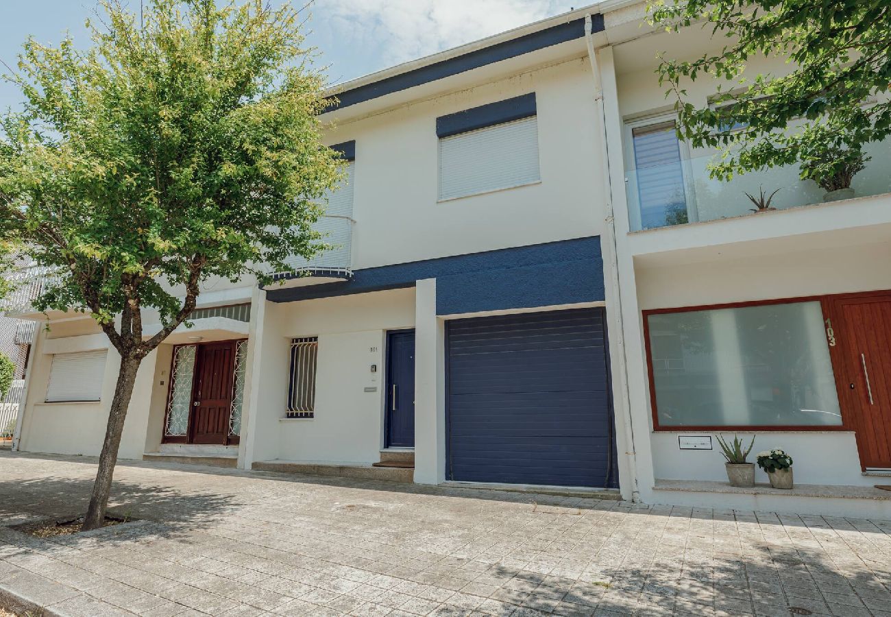 Casa em Senhora da Hora - Blue Villa by Hosty