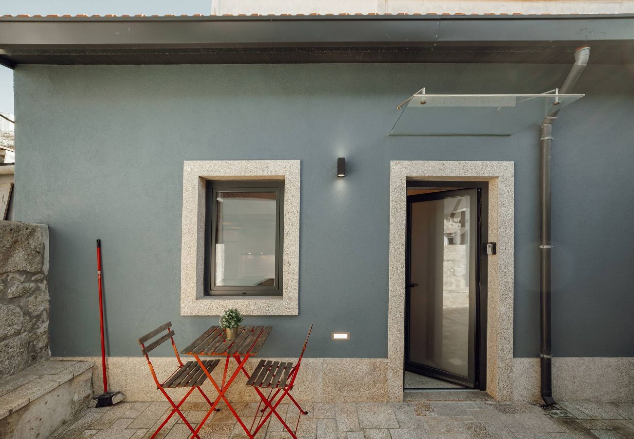 Apartamento em Porto - Lapa Cozy 4 by  Hosty