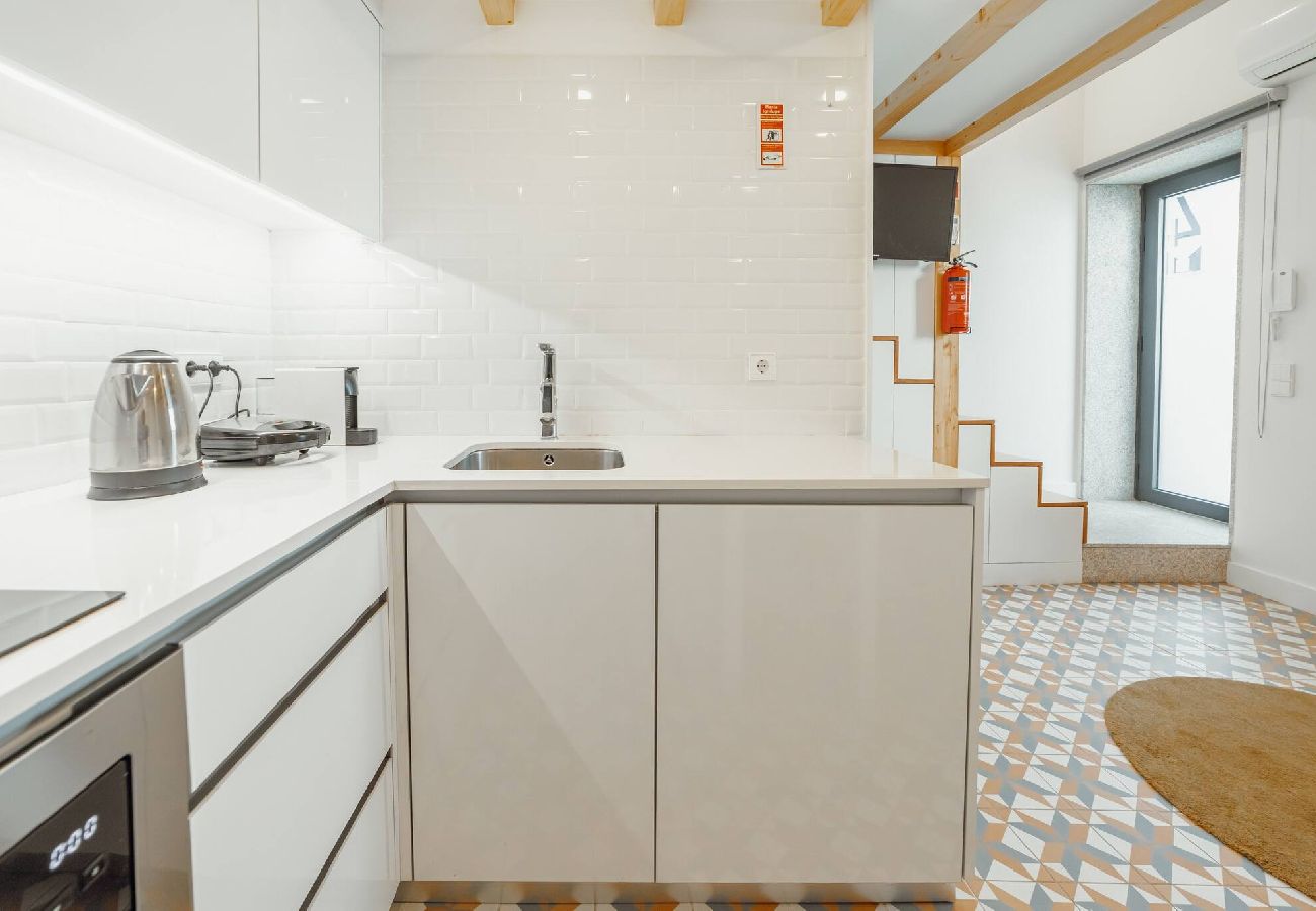 Apartamento em Porto - Lapa Cozy 4 by  Hosty