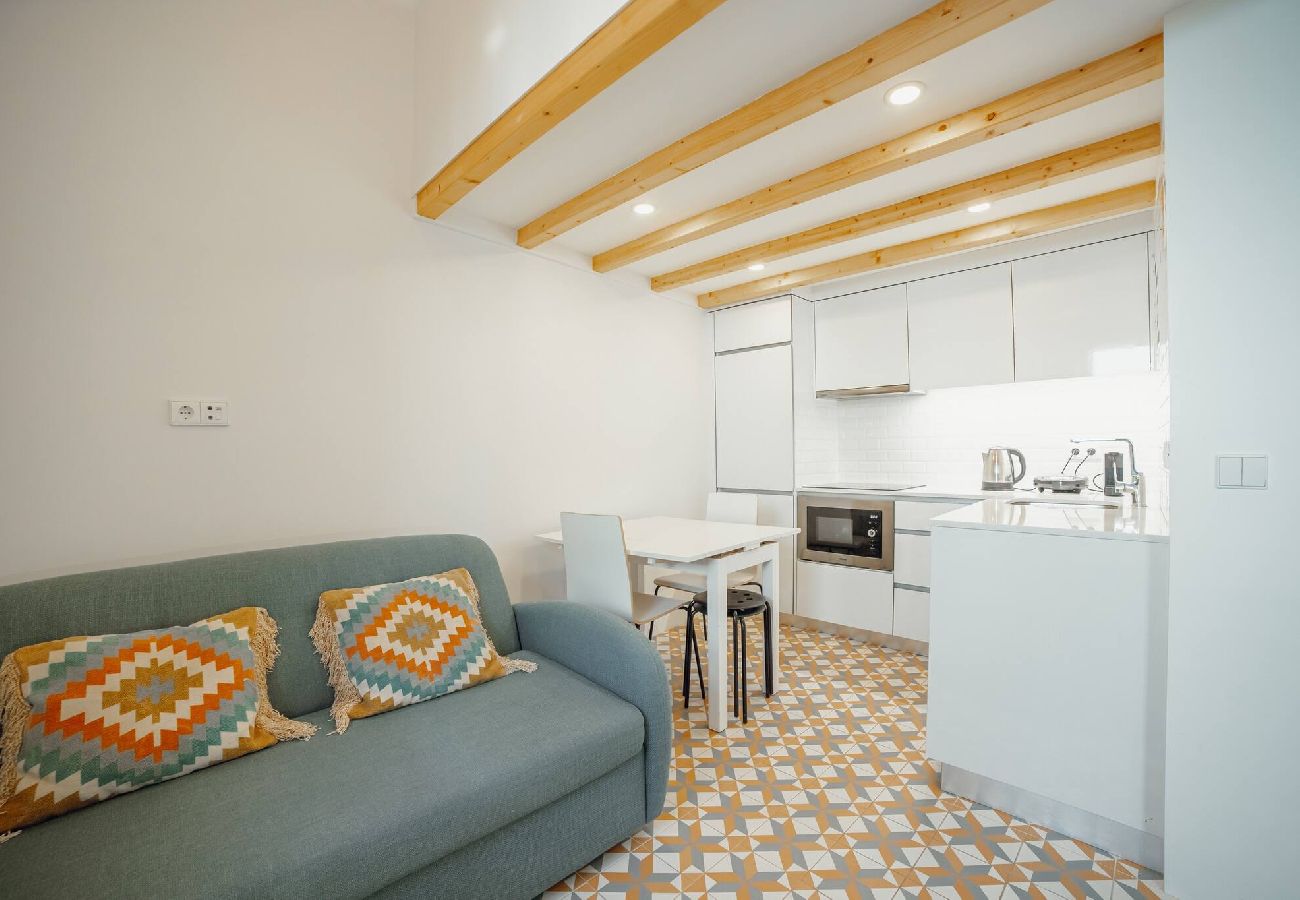 Apartamento em Porto - Lapa Cozy 4 by  Hosty