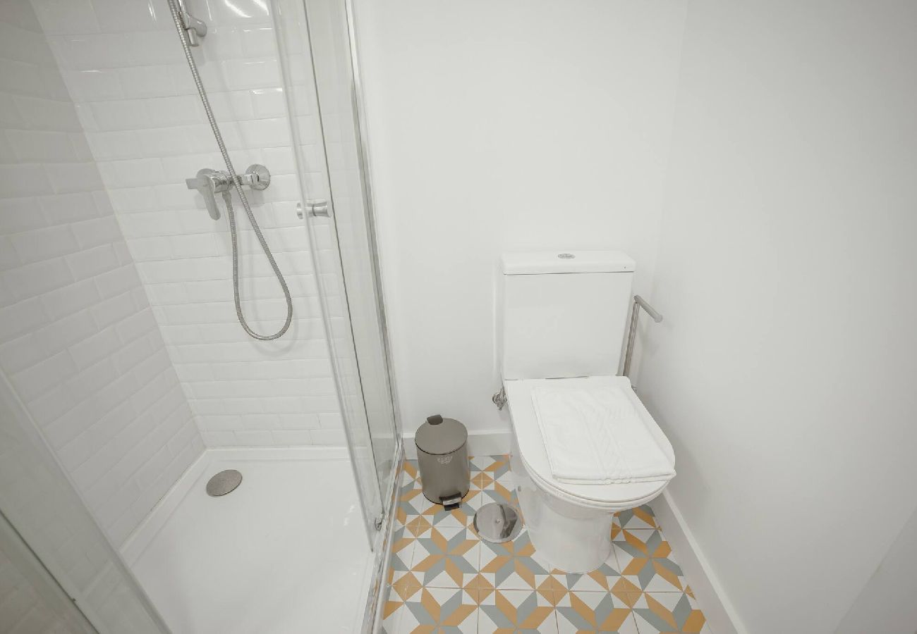 Apartamento em Porto - Lapa Cozy 4 by  Hosty