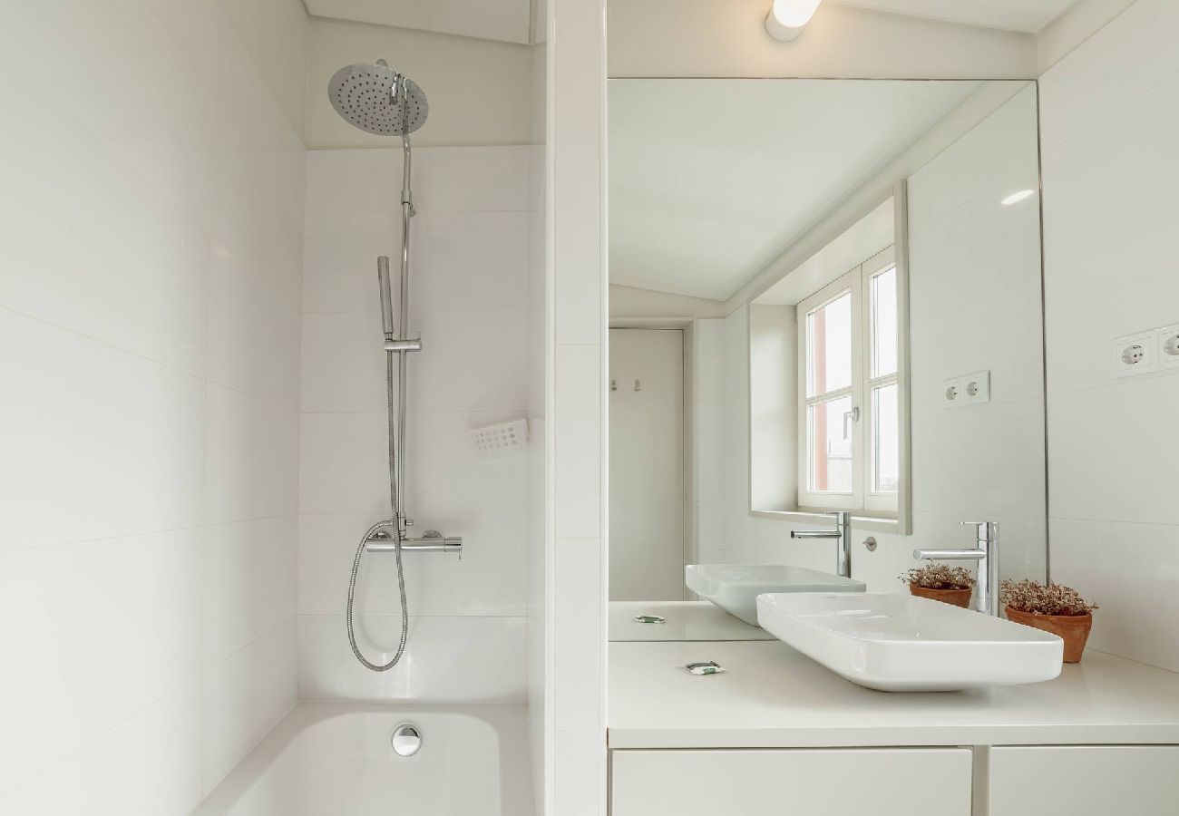 Apartamento em Porto - Deluxe Duplex by Hosty
