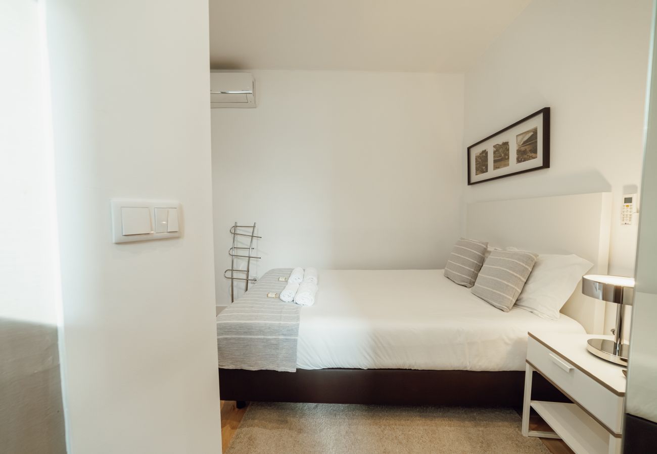 Apartamento em Porto - Downtown Elegant 1 by Hosty