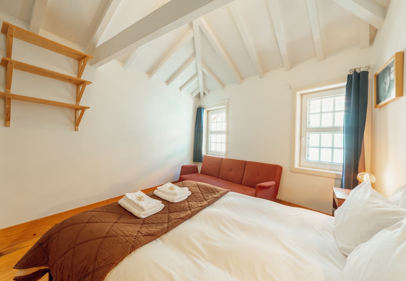 Apartamento em Porto - Historical Duplex with Terrace by Hosty