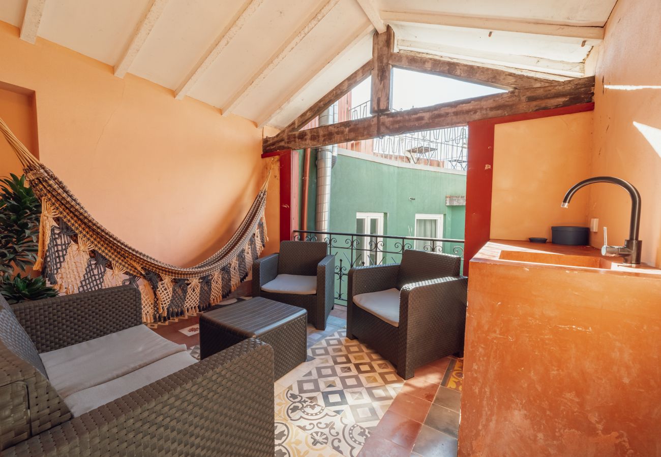 Apartamento em Porto - Historical Duplex with Terrace by Hosty