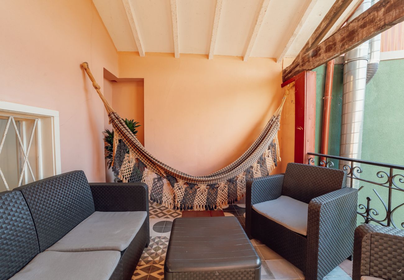 Apartamento em Porto - Historical Duplex with Terrace by Hosty