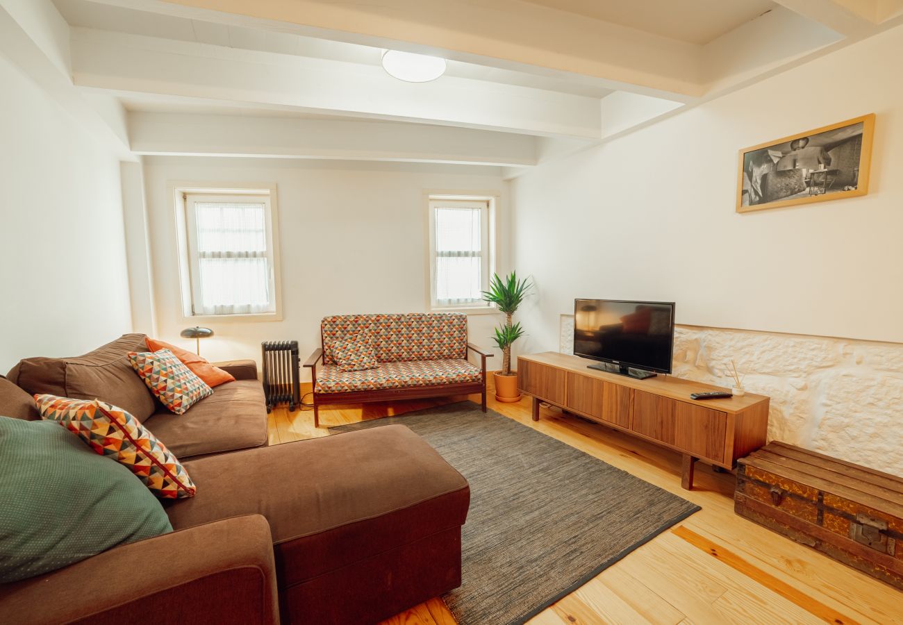 Apartamento em Porto - Historical Duplex with Terrace by Hosty