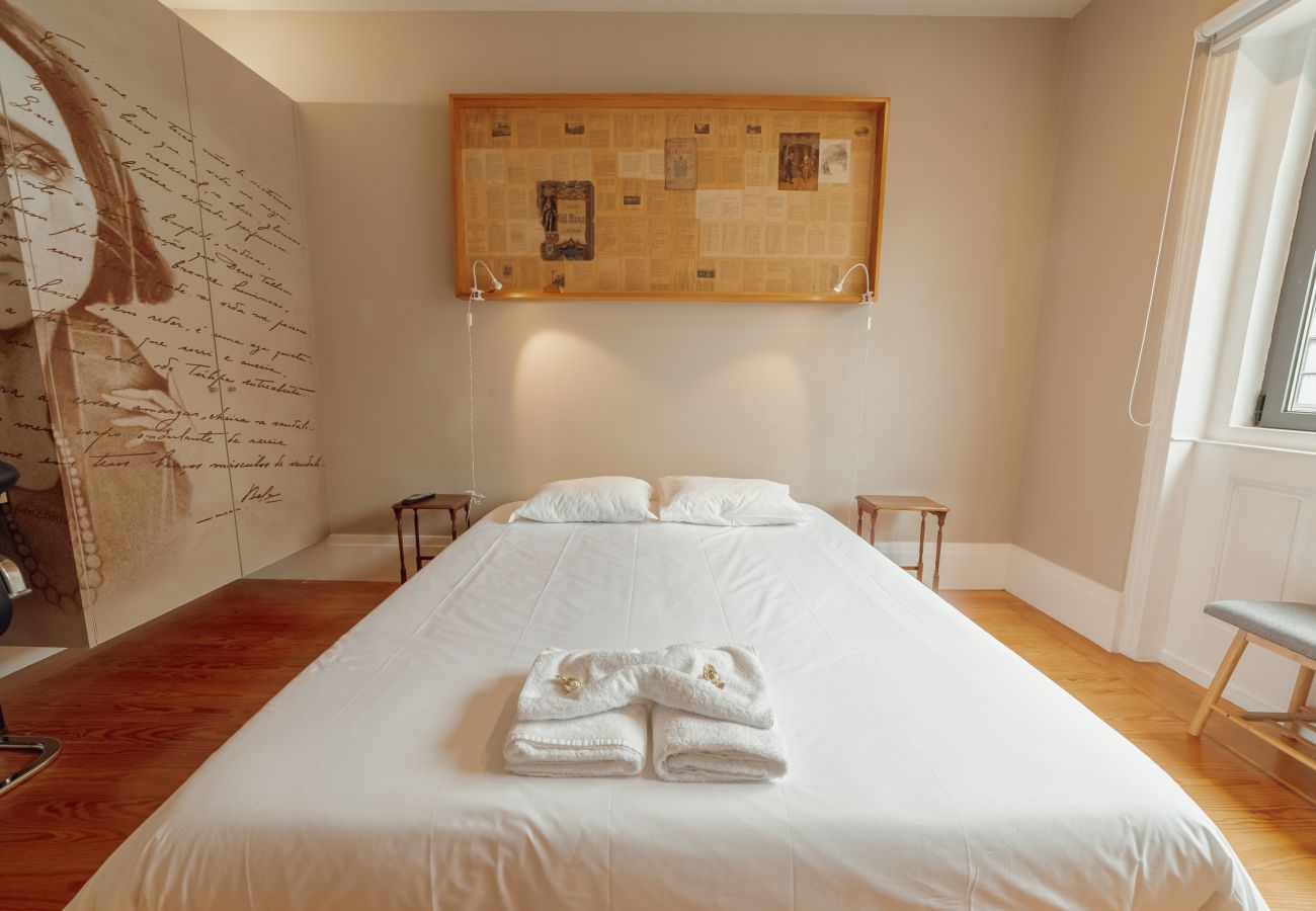 Quarto em Porto - Boutique Suite Literature by Hosty
