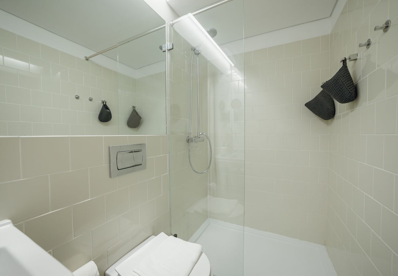 Apartamento em Porto - Flores Premium by Hosty