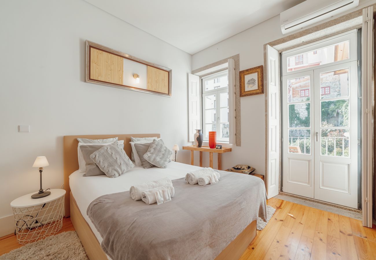 Apartamento em Porto - Flores Premium by Hosty