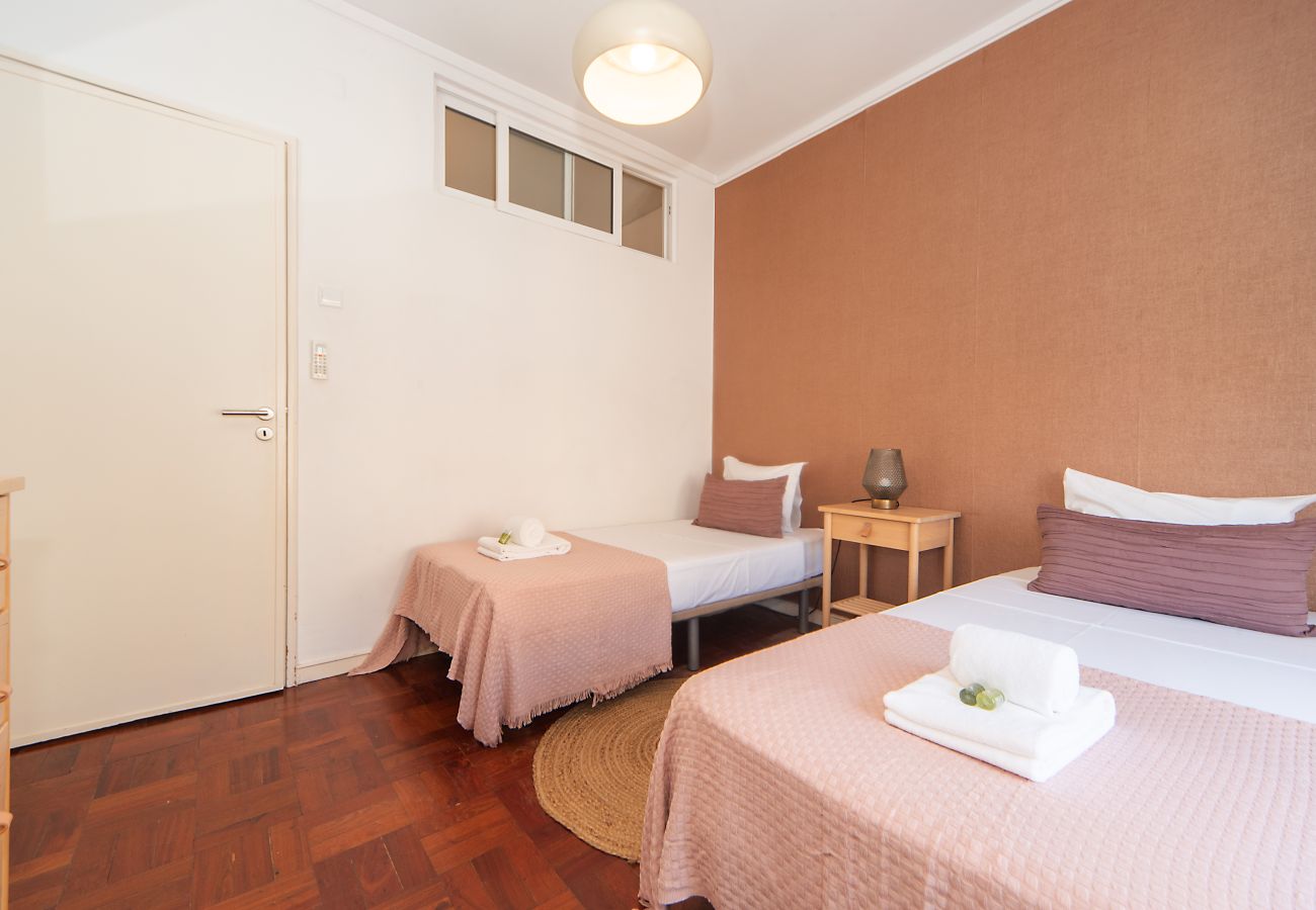 Apartamento em Lisboa - Marques Typical by Hosty