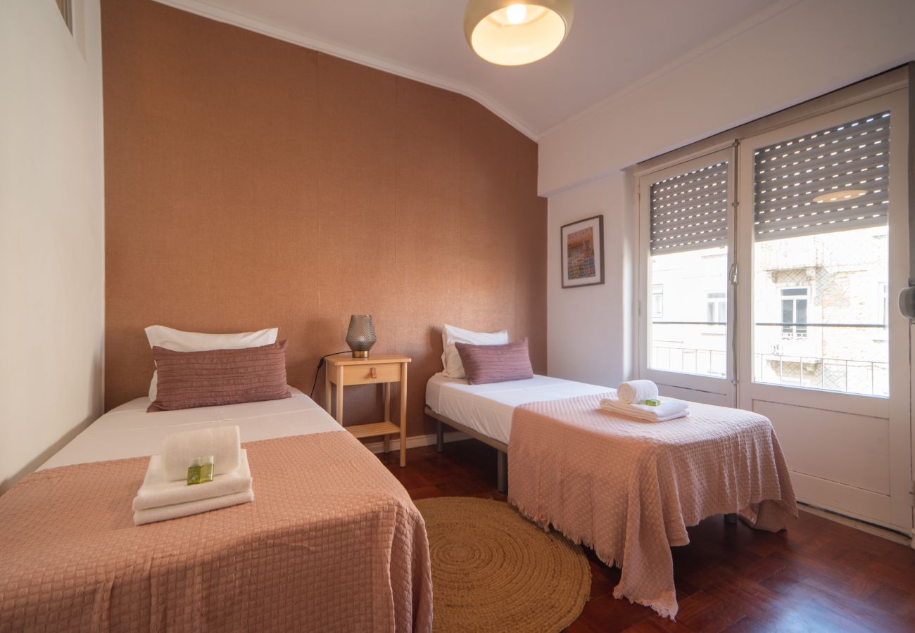 Apartamento em Lisboa - Marques Typical by Hosty