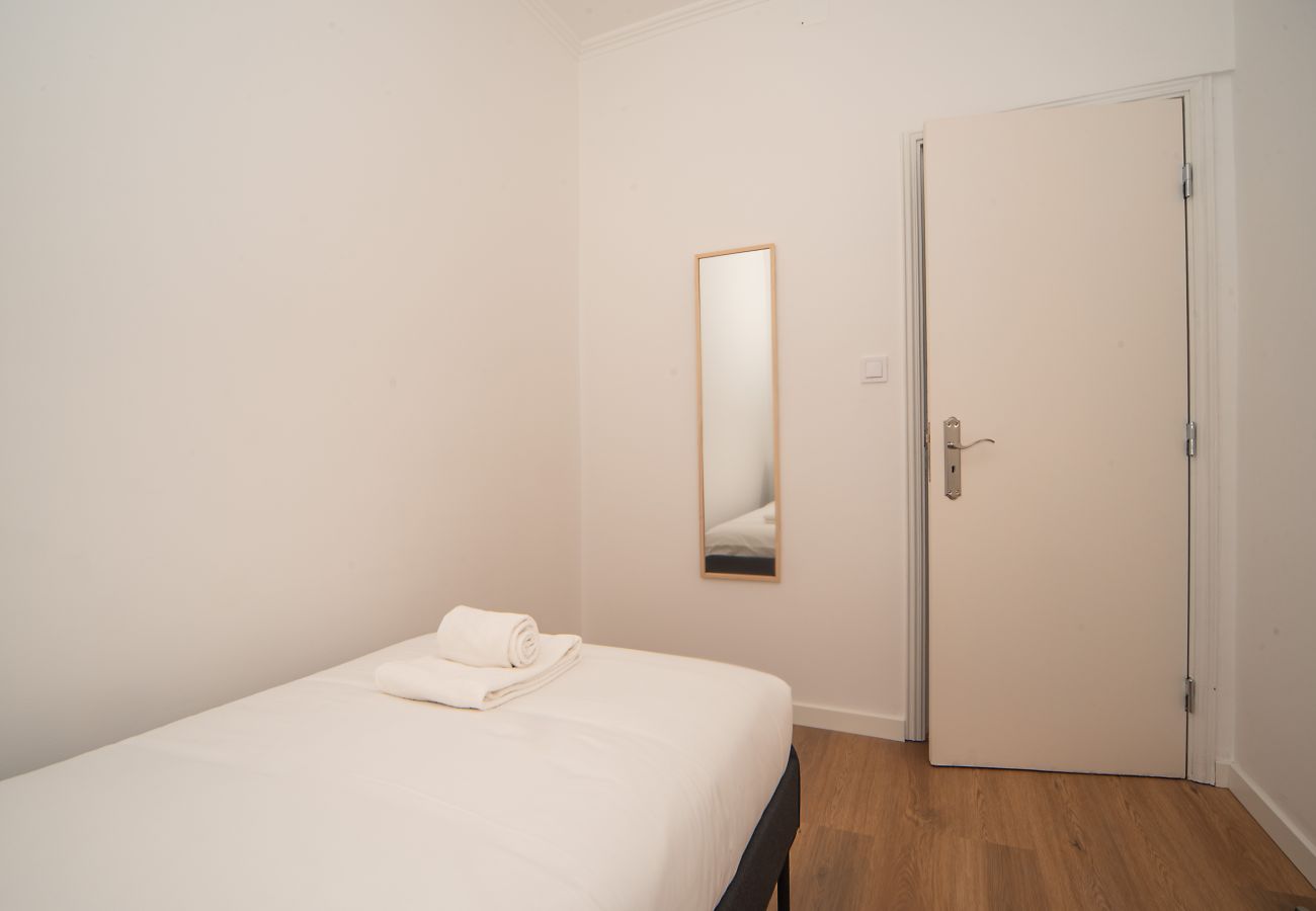 Apartamento em Lisboa - Graça Delight w/Terrace by Hosty