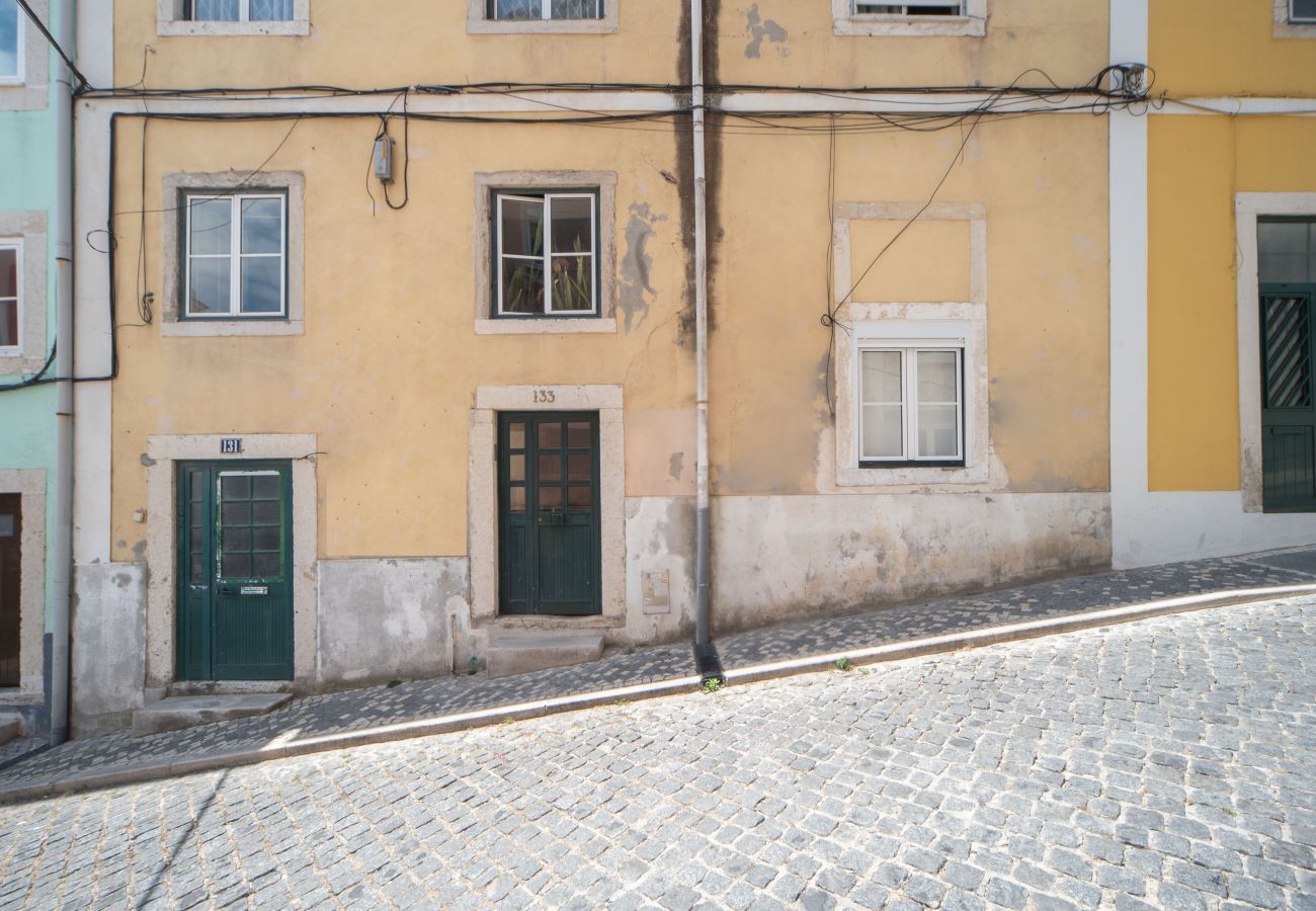 Apartamento em Lisboa - Graça Delight w/Terrace by Hosty