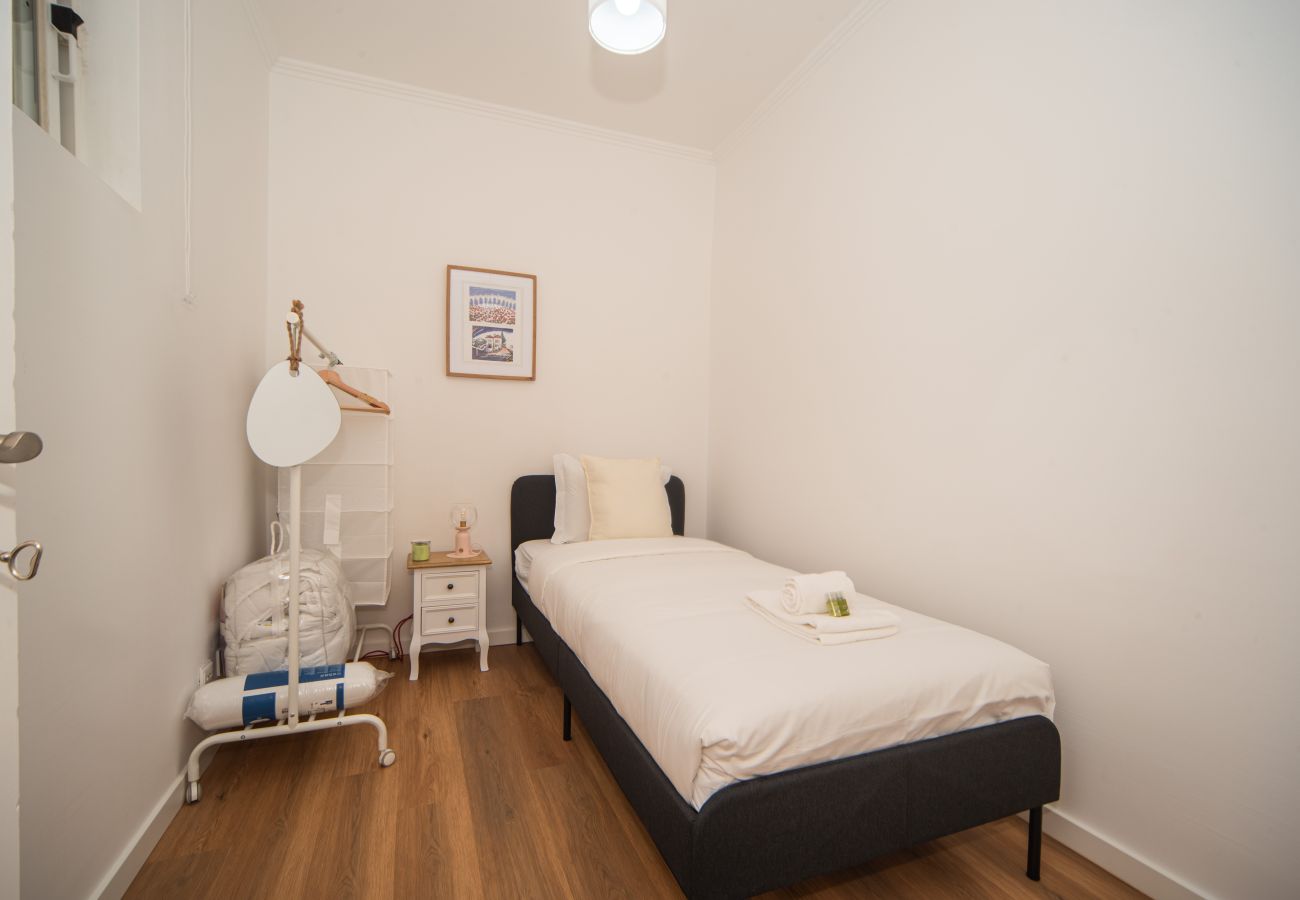 Apartamento em Lisboa - Graça Delight w/Terrace by Hosty