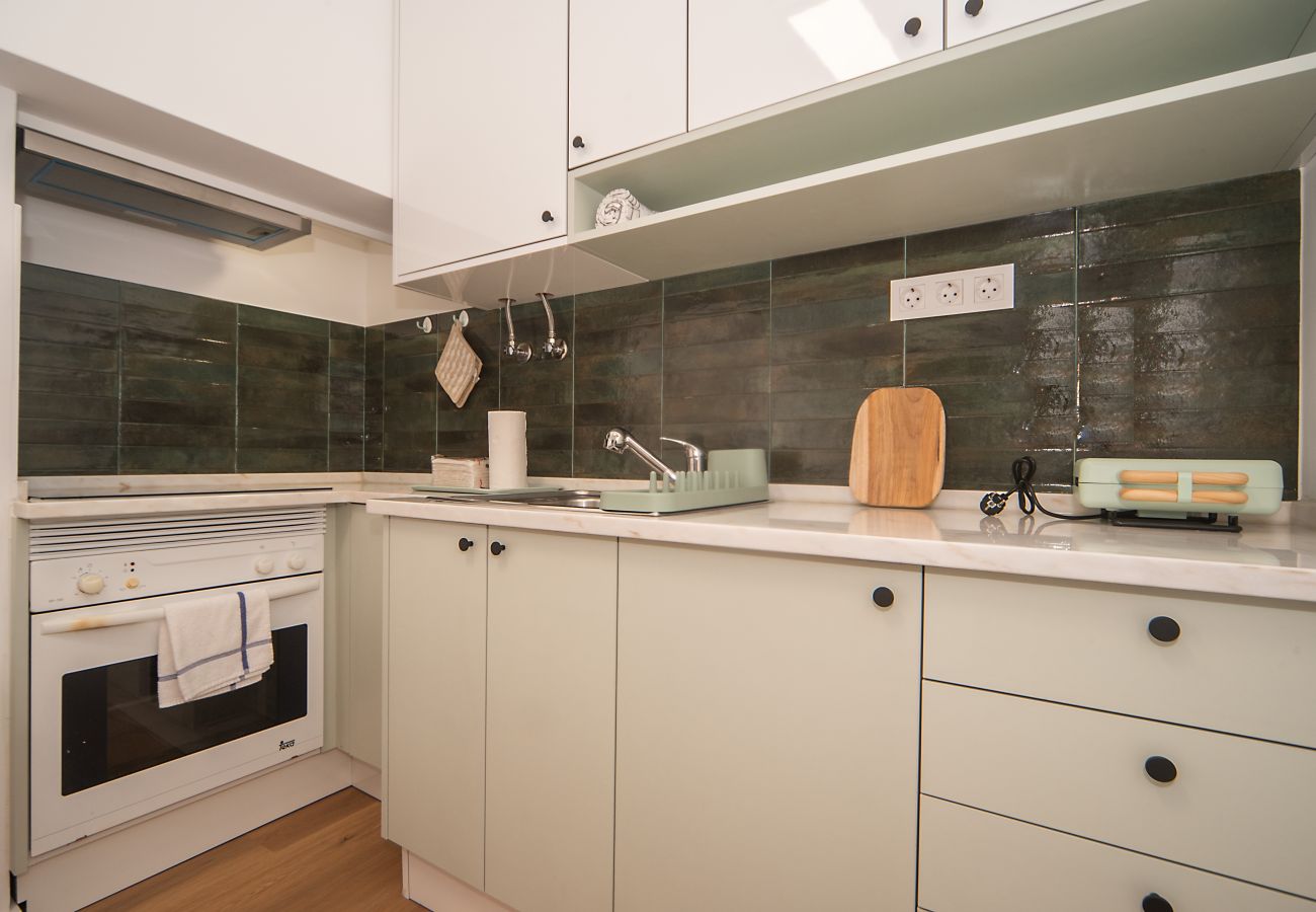 Apartamento em Lisboa - Graça Delight w/Terrace by Hosty