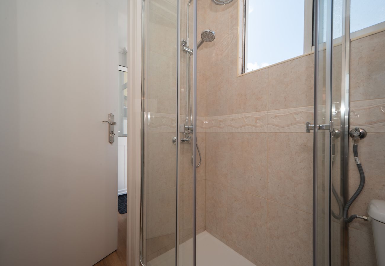 Apartamento em Lisboa - Graça Delight w/Terrace by Hosty
