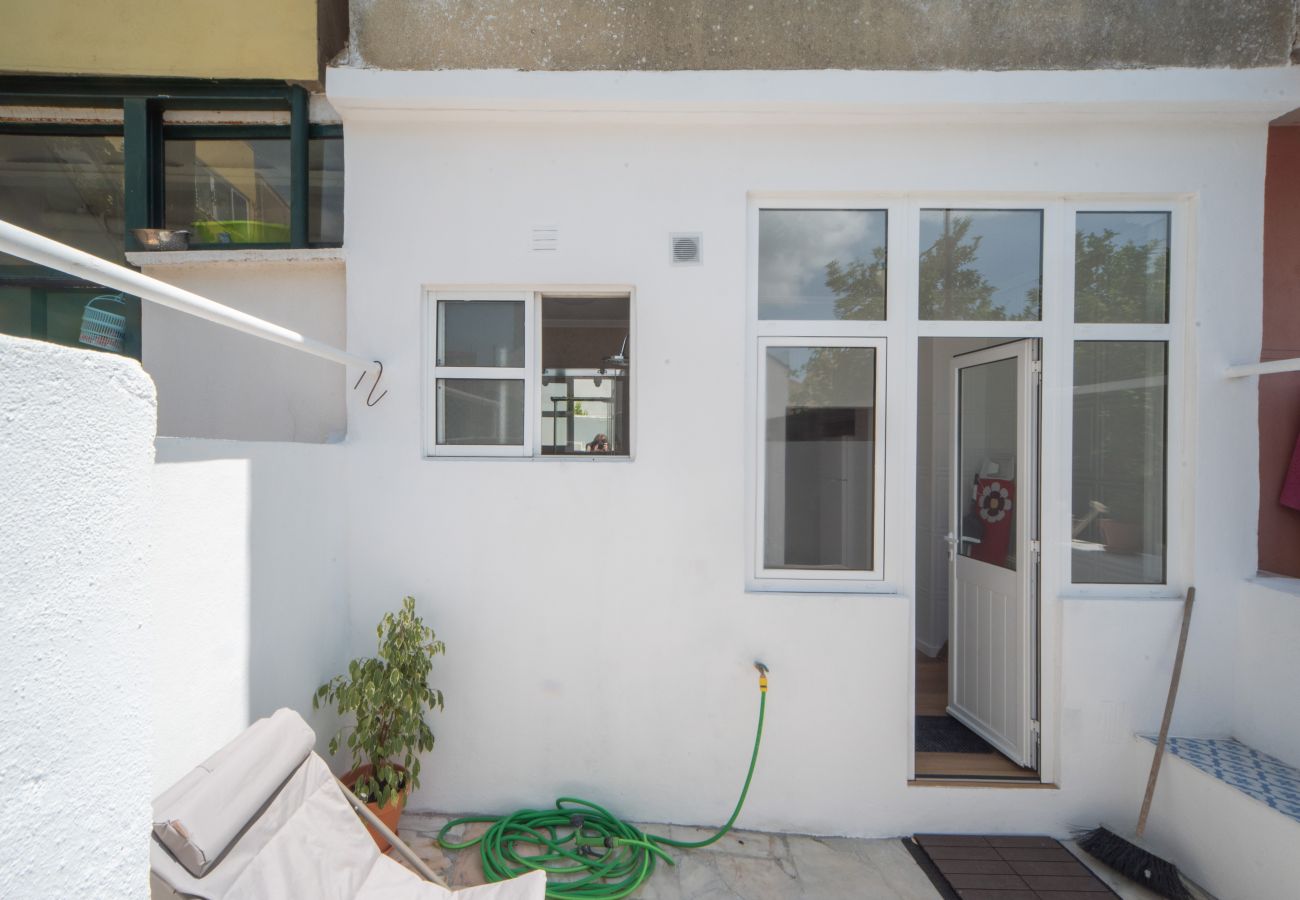 Apartamento em Lisboa - Graça Delight w/Terrace by Hosty