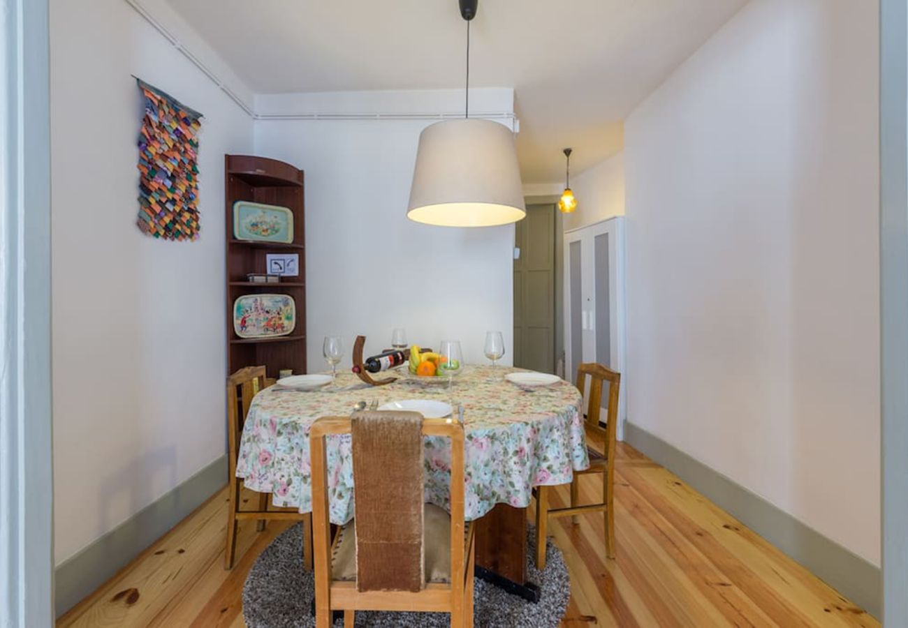 Apartamento em Porto - Charming Apartment by Hosty