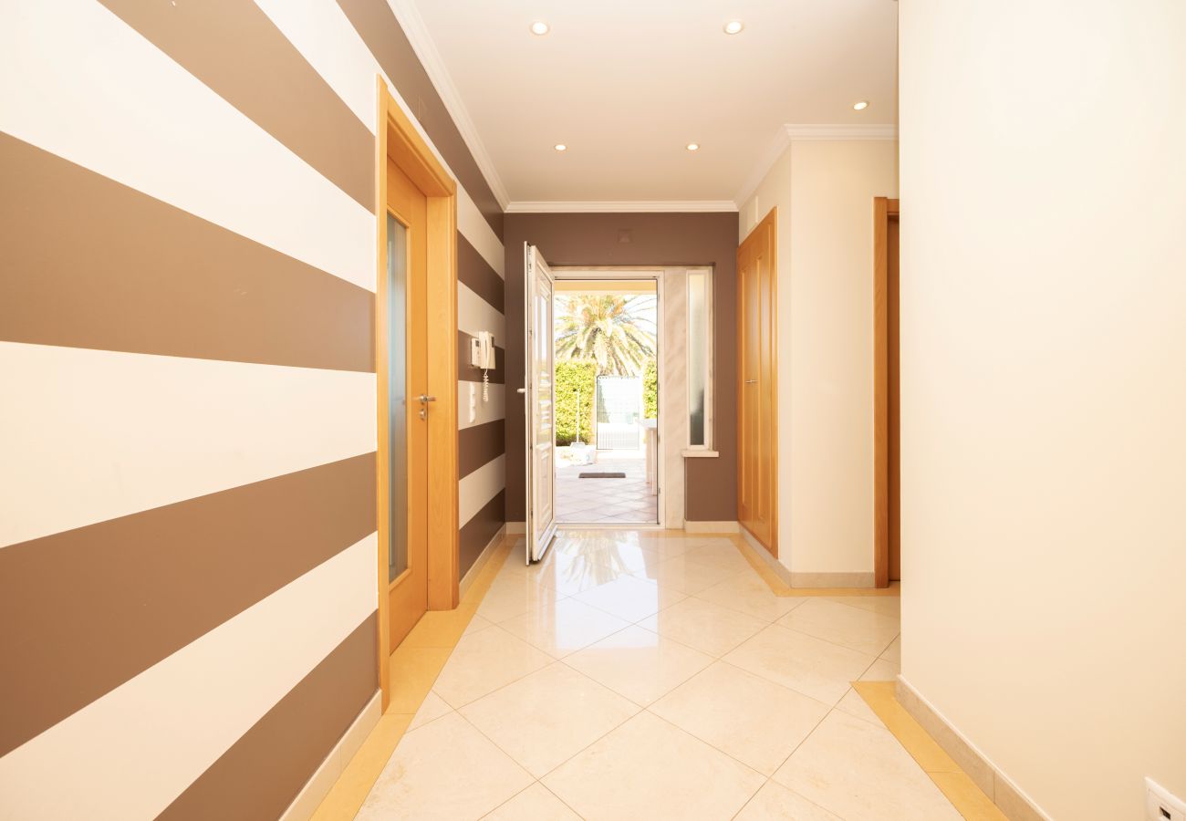Villa em Parede - Parede Villa By Hosty