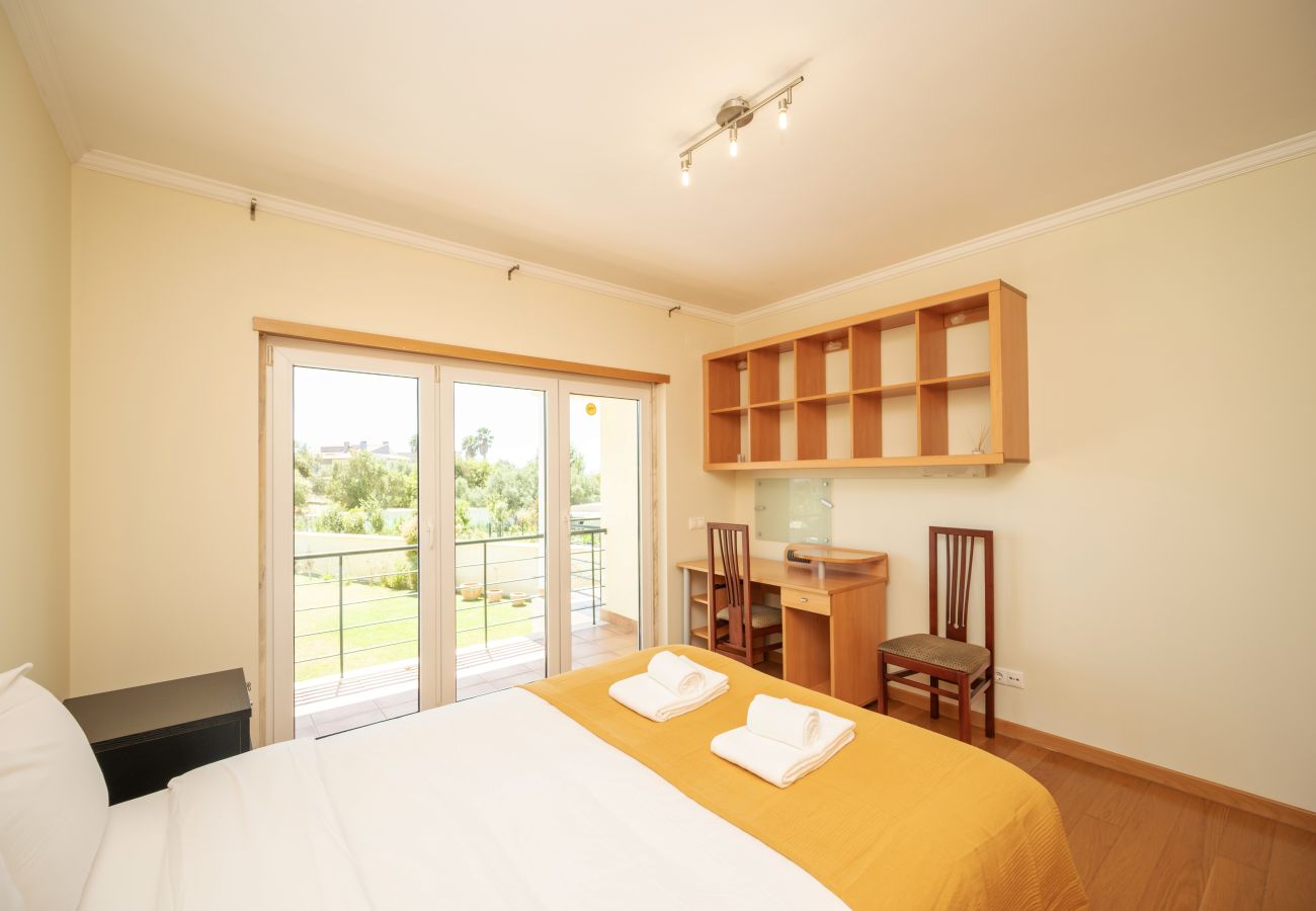 Villa em Parede - Parede Villa By Hosty